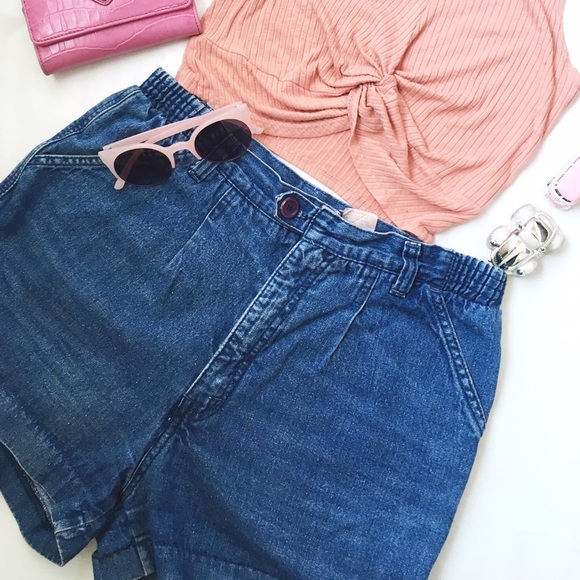 Pants - (Flawed) Highwaisted Jean shorts💋