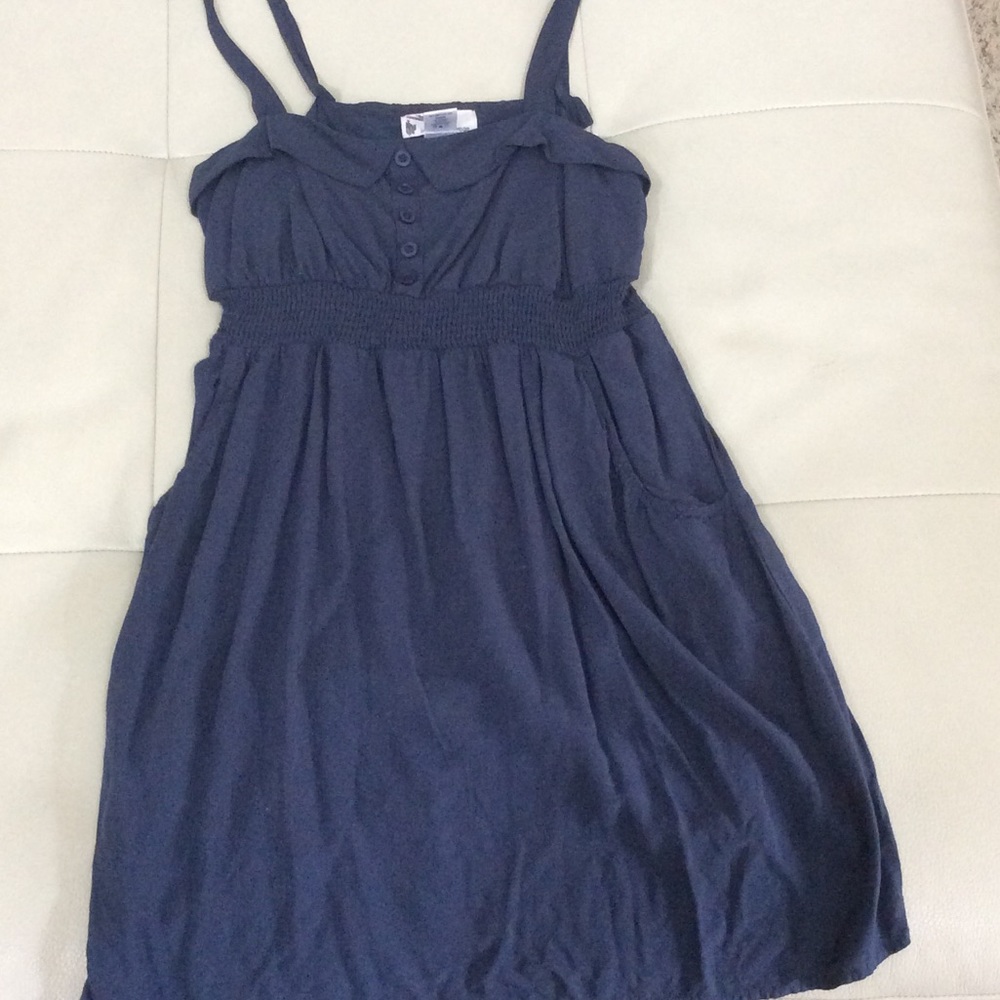 Large imaginary voyage dress