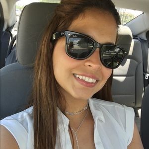 Meet your Posher, Jessica