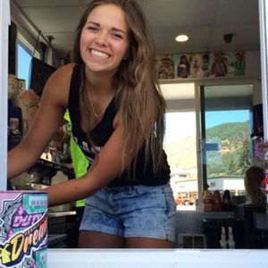 Meet your Posher, Jeweliete