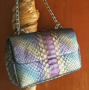 Meet your Posher, Florence