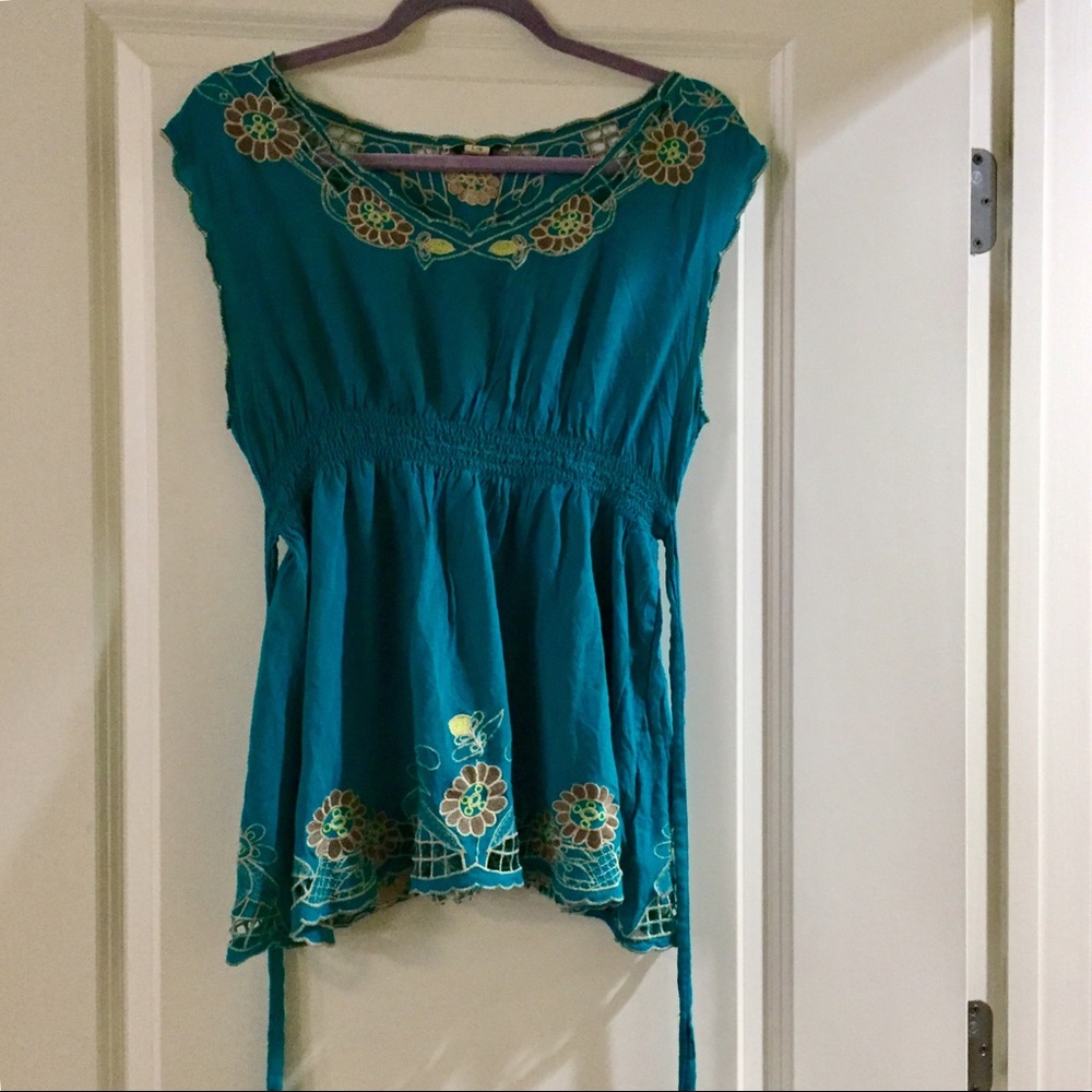 Turquoise top - Picture 2 of 4