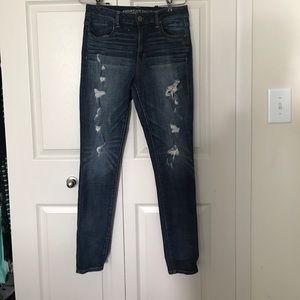 Hi-Rise Distressed Jeggings