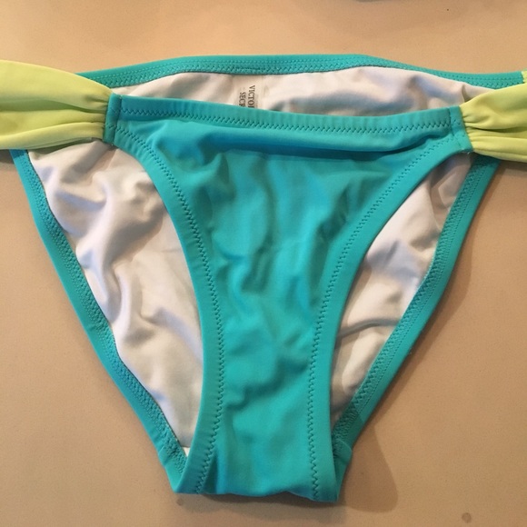 VS Bikini - Picture 2 of 7