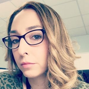 Meet your Posher, Nuvia