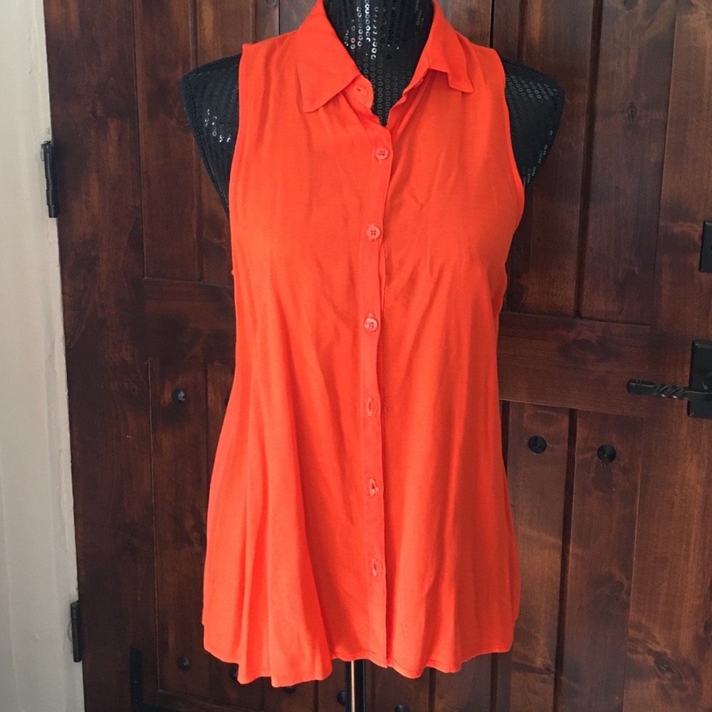 Splendid top size small