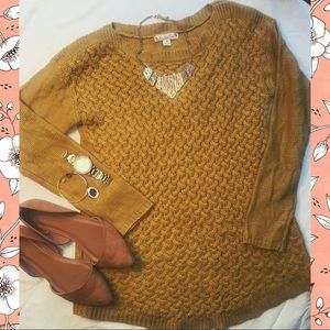 NWOT Mustard Sweater🌟