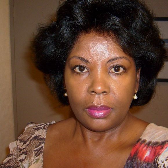 Meet your Posher, Joyce - Picture 1 of 1