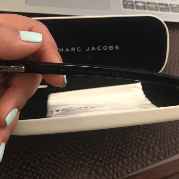 💥SOLD💥 Marc by Marc Jacobs Frames - Picture 5 of 6