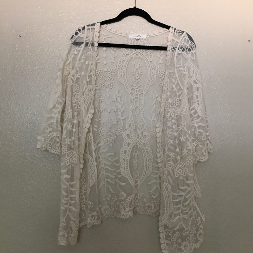Lace kimono