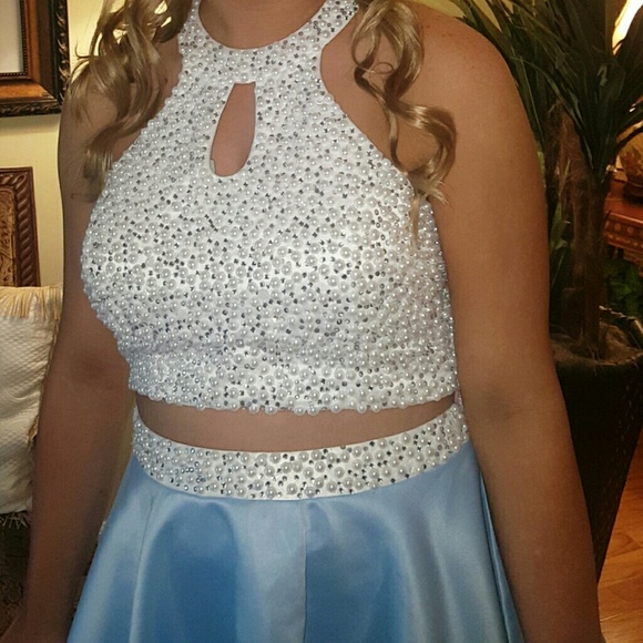Prom Dress - Picture 2 of 3