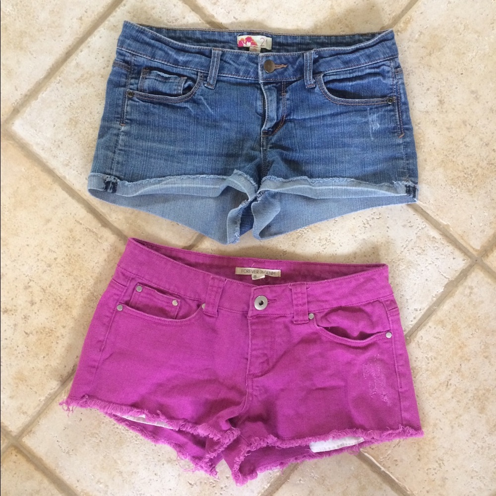 2 pairs of Forever 21 Shorts!!