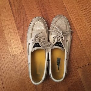 sperry boat shoes