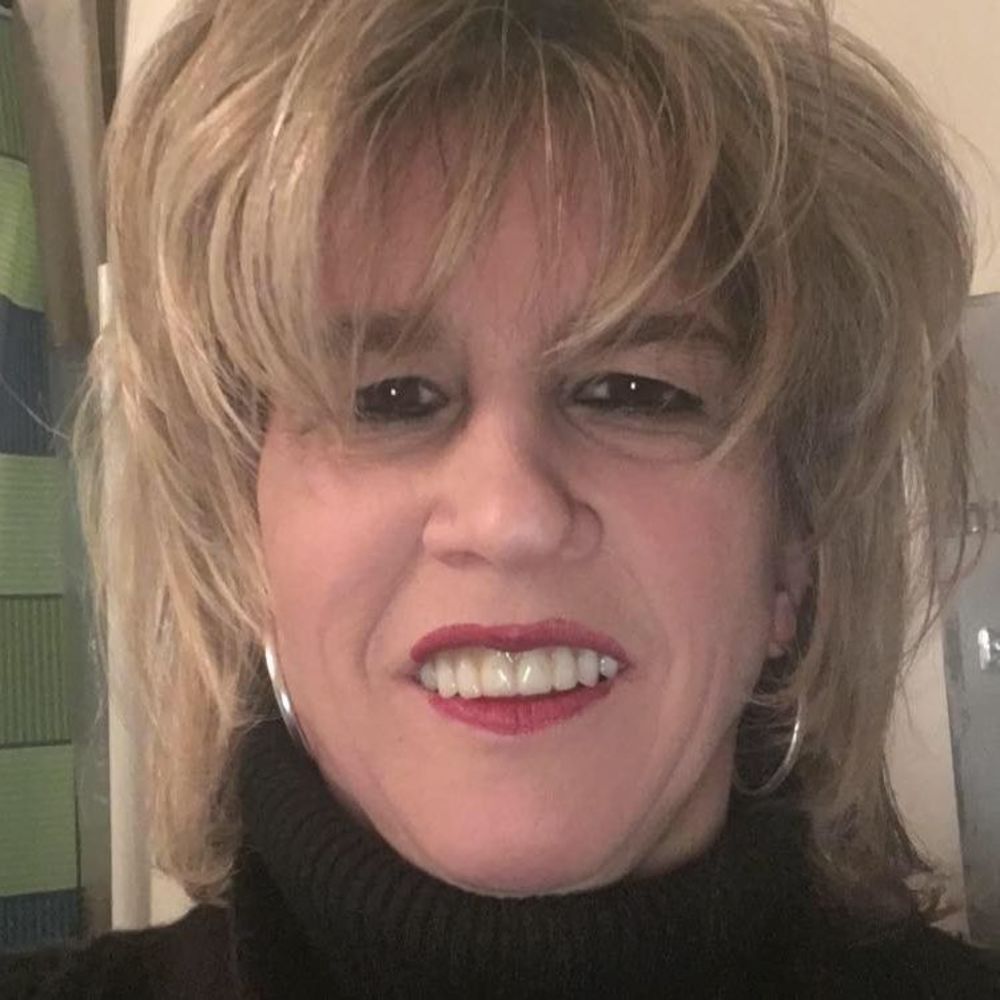 Meet your Posher, Lucy