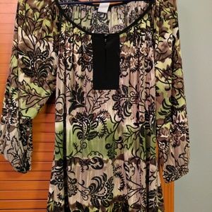 Green, tan, and black 3/4 sleeve blouse