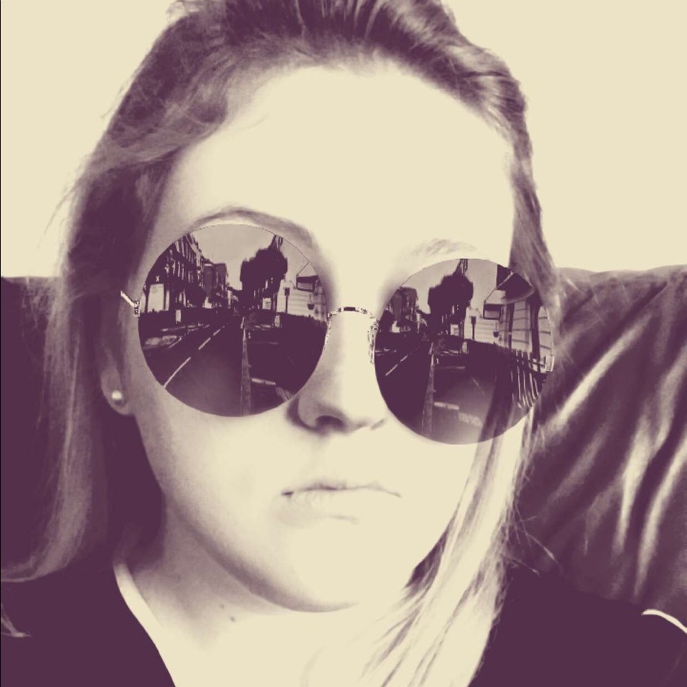 Meet your Posher, Brianne