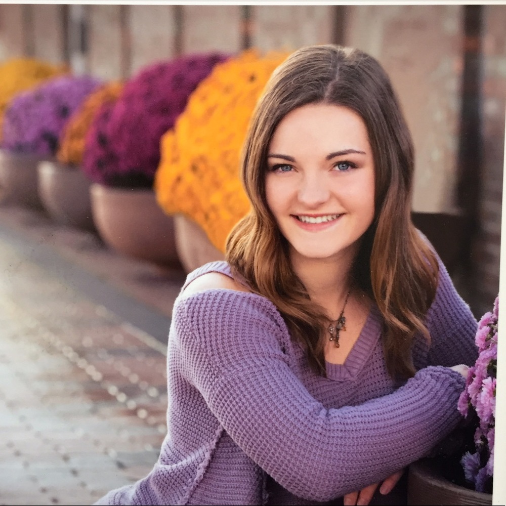 Meet your Posher, Amalia