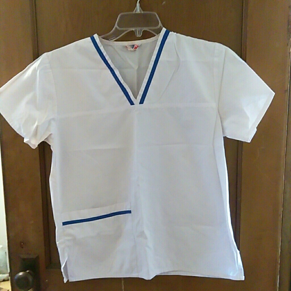 Scrub top
