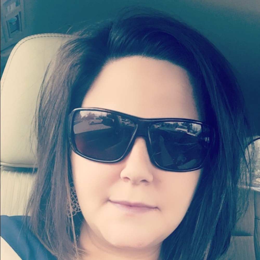 Meet your Posher, Tara