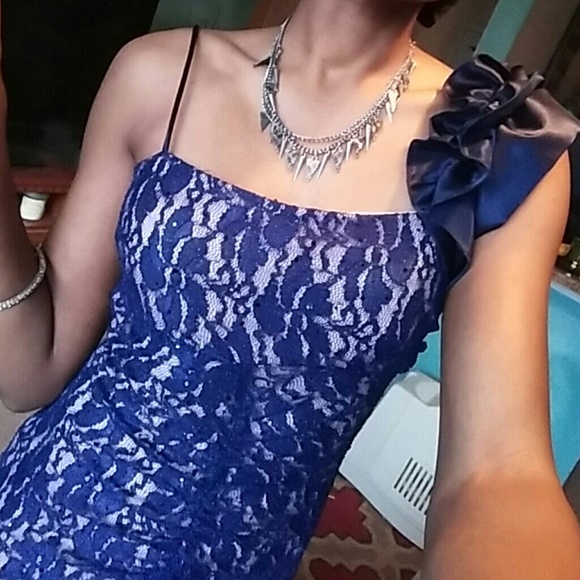 Dress - Picture 2 of 4