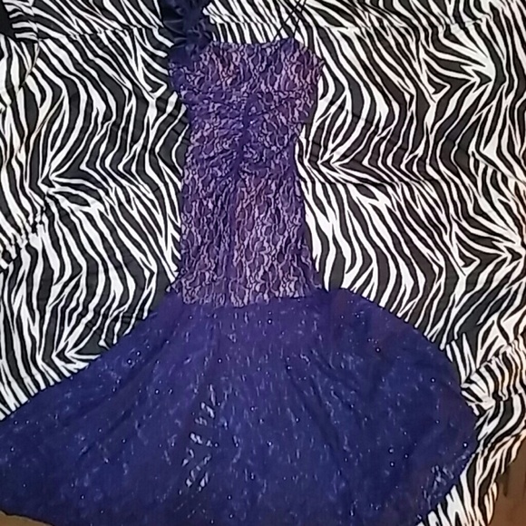 Dress - Picture 4 of 4