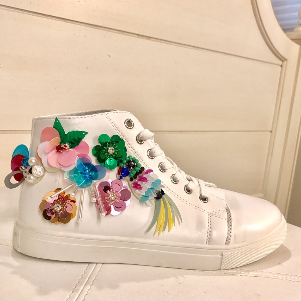 NEW Embellished Flower Beaded High Top Sneakers 8 - Picture 3 of 4