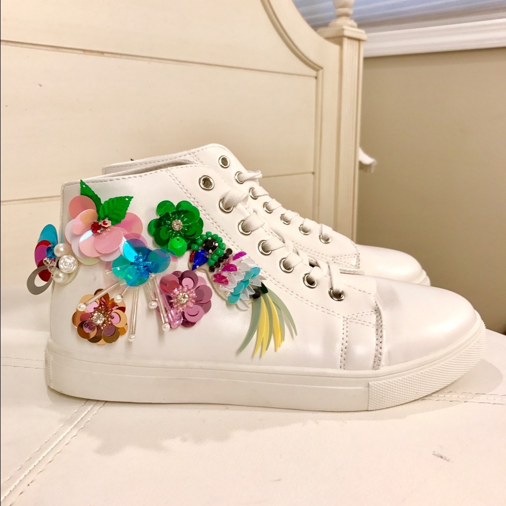 NEW Embellished Flower Beaded High Top Sneakers 8 - Picture 4 of 4