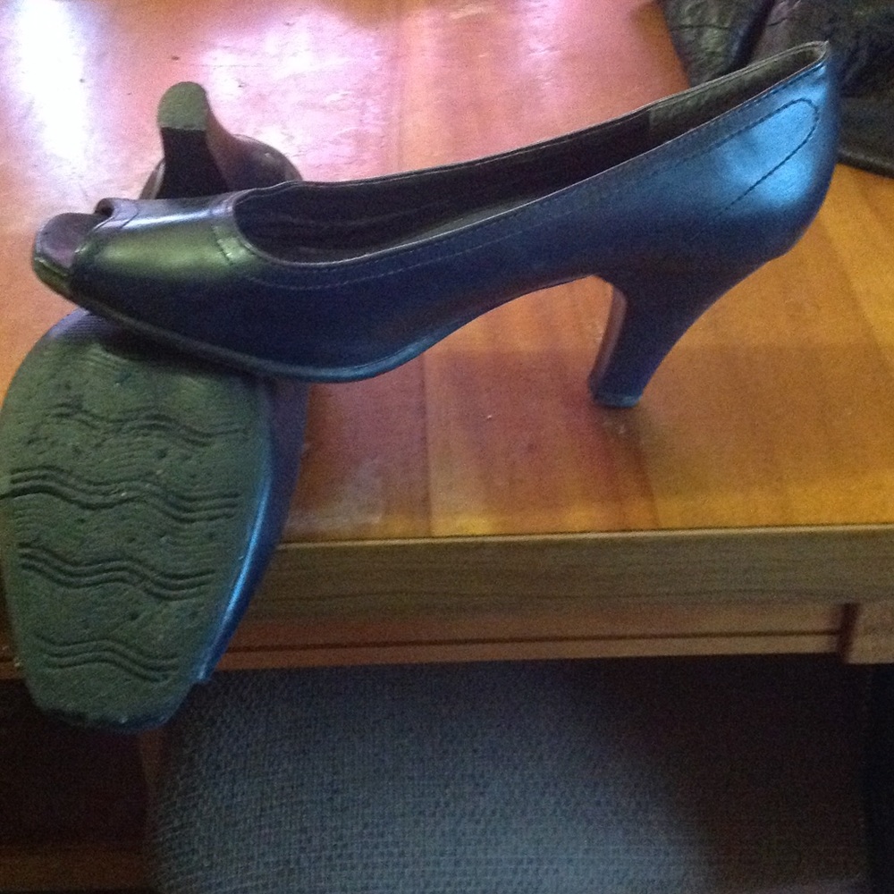 Navy blue peep toe 3 inch heels