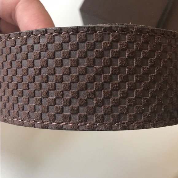 Louis Vuitton leather belt - Picture 2 of 5