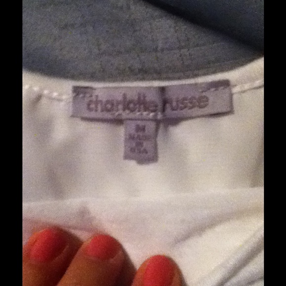 White short in front long in back long sleeve top - Picture 2 of 3