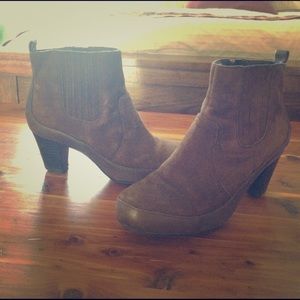 Clarks Suede Brown Booties