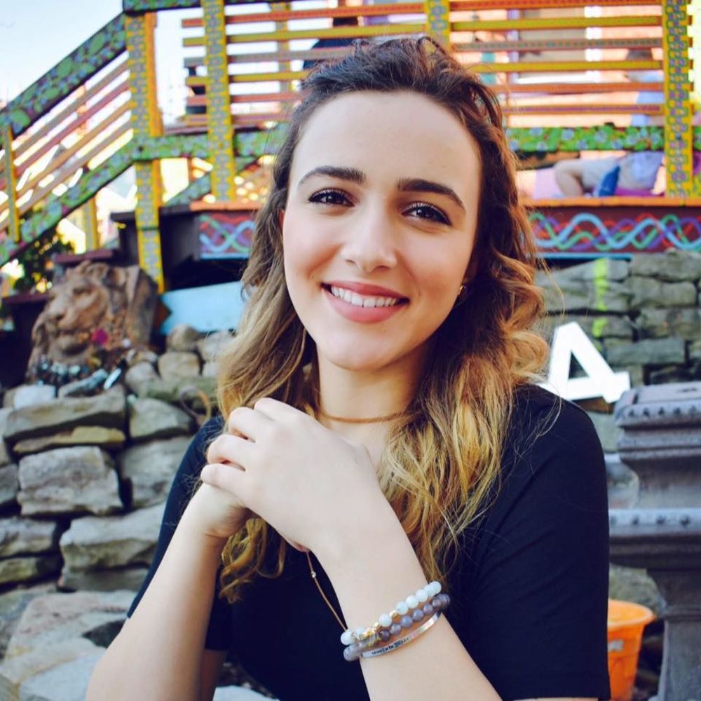 Meet your Posher, Noelle