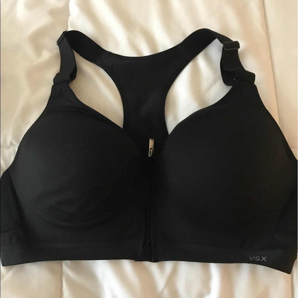 NWOT Victoria Secret  sports bra, 38D