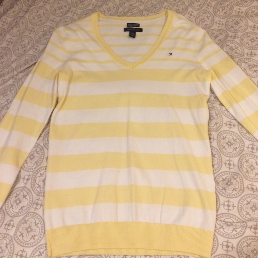 Tommy Hilfiger sweater