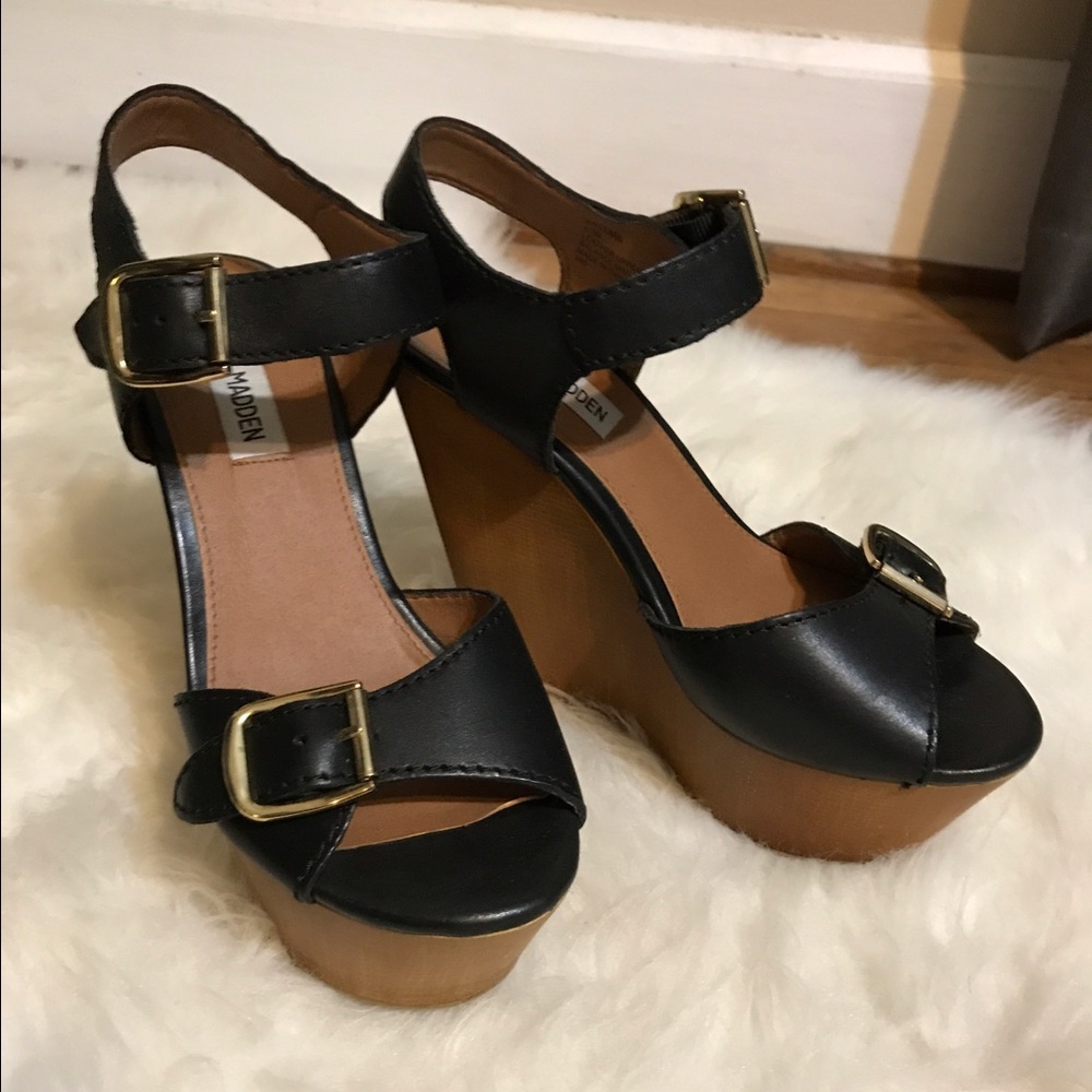 Steve Madden wood platform sandals