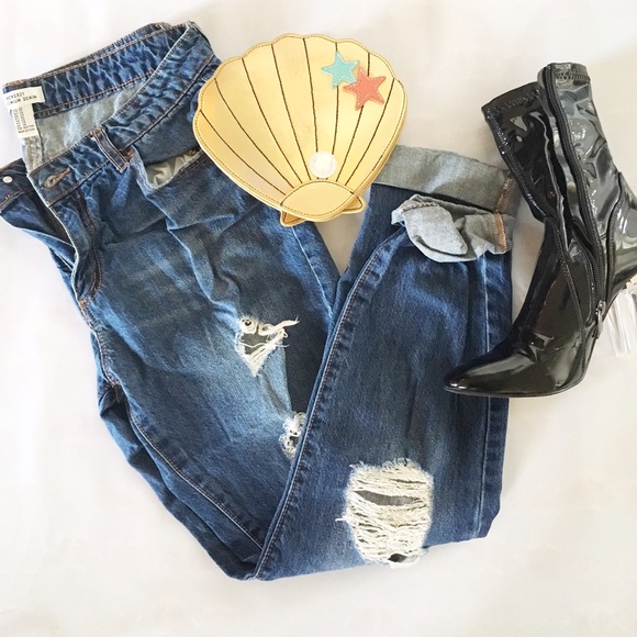 Forever 21 Denim - Distressed jeans🍓