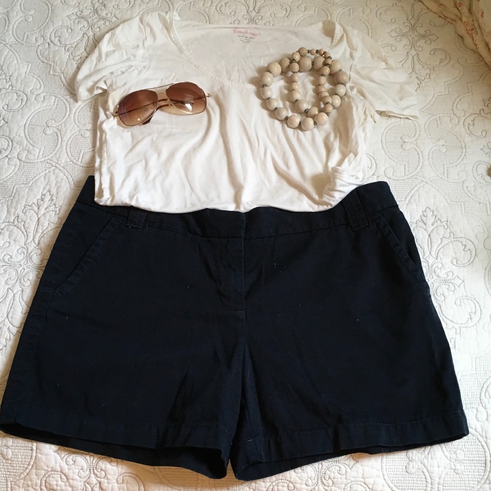 Women's navy J. Crew cityfit chino shorts