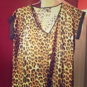 Leopard print silky shirt