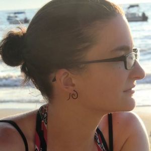 Meet your Posher, Christy