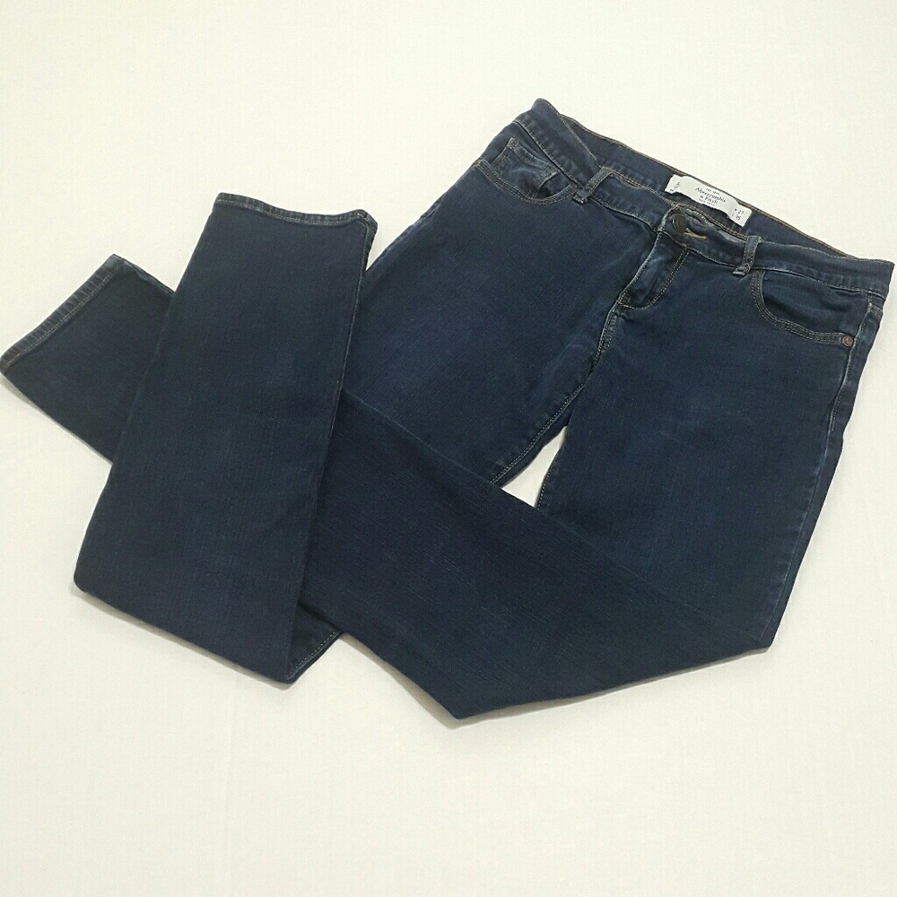 💣Ambercrombie Fitch Jeans (All Offers Welcomed) - Picture 2 of 4