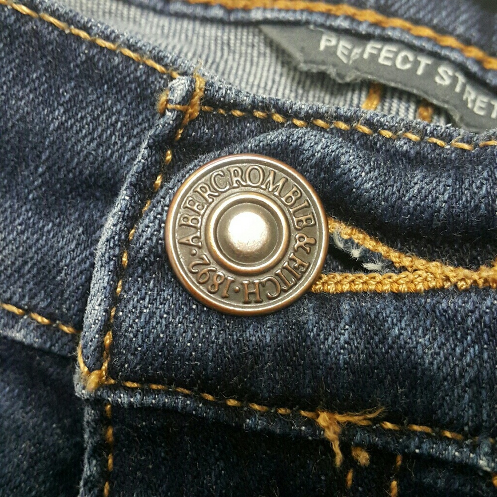 💣Ambercrombie Fitch Jeans (All Offers Welcomed) - Picture 3 of 4