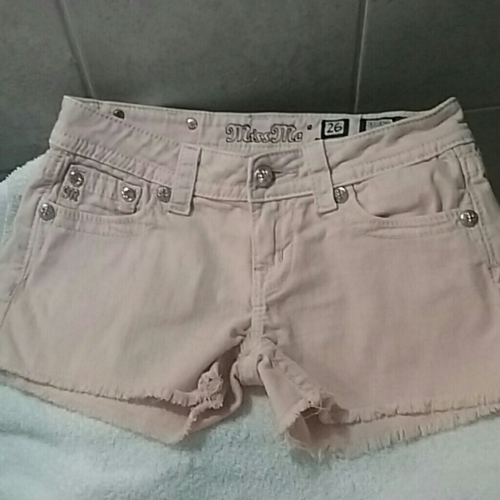 GORGEOUS MISS ME SHORTS SIZE 26 LIKE NEW!!!