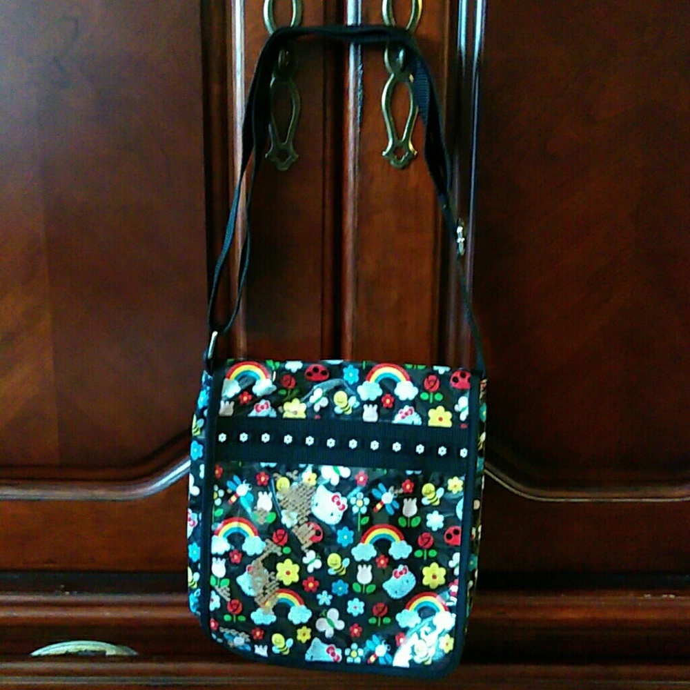 Hello Kitty crossbody
