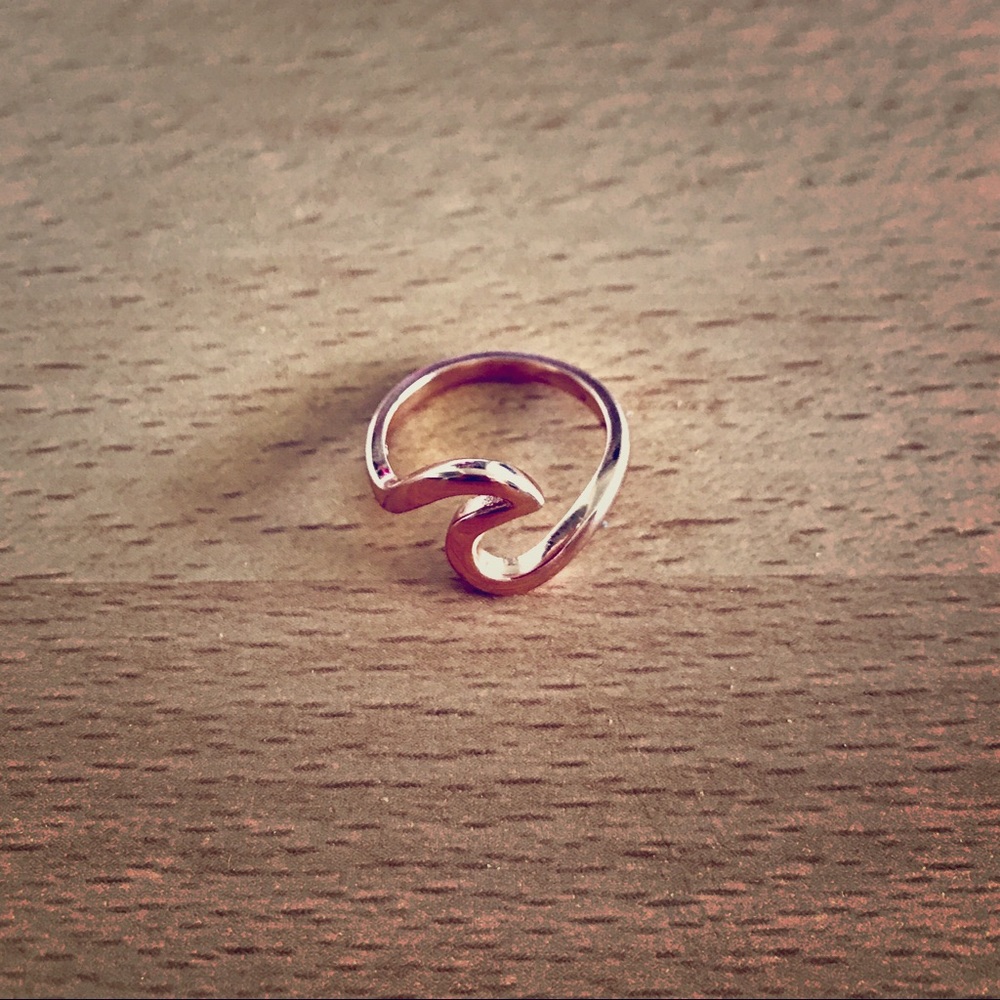 Rose Gold plated Wave Ring - Pinky Ring