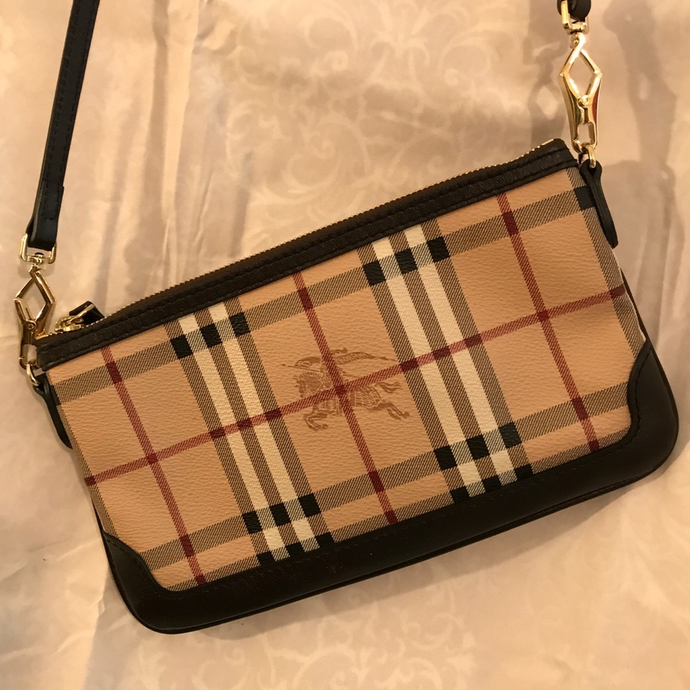 Not Available. Burberry Peyton Crossbody Bag ❤️