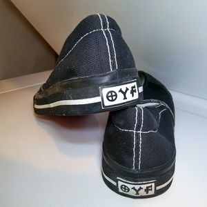 OYF Black, White w Red Slip On | Penny Sz 7 | Love