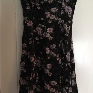 AMERICAN EAGLE FLOWERED DRESS - strapless