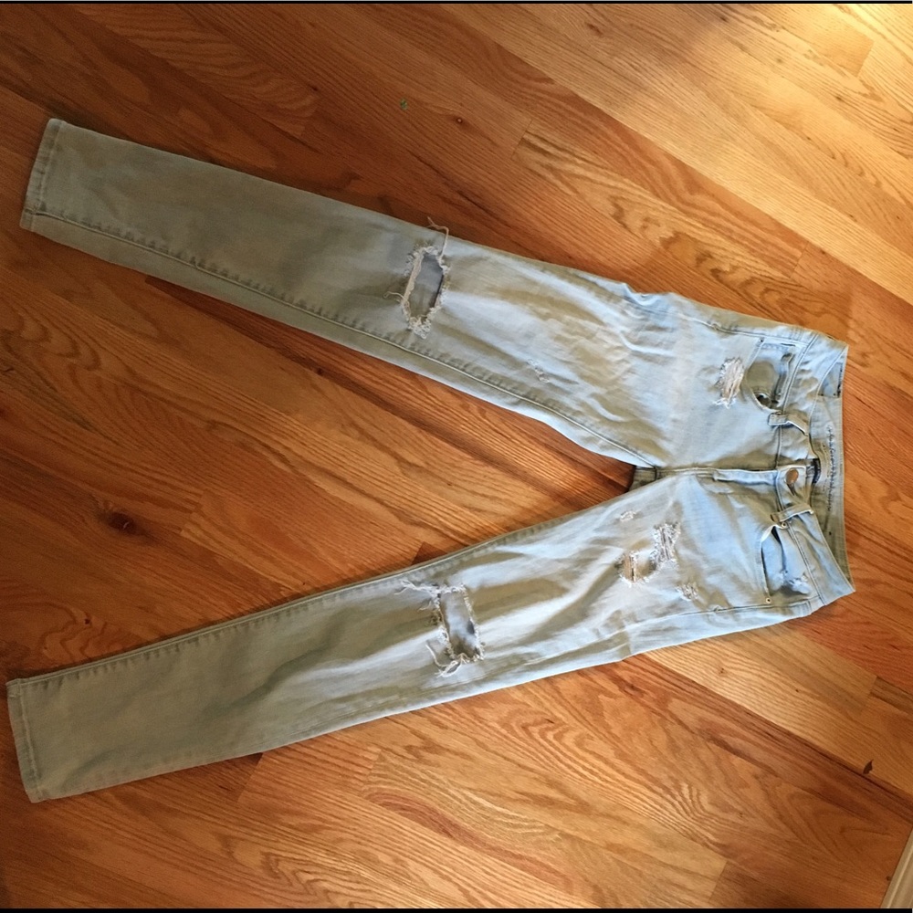 American Eagle ripped skinny jeans