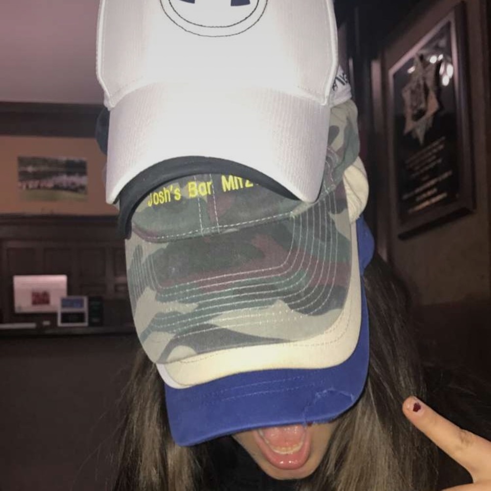 Meet your Posher, Kayla