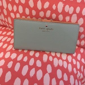 Kate Spade Wallet GREAT CONDITION